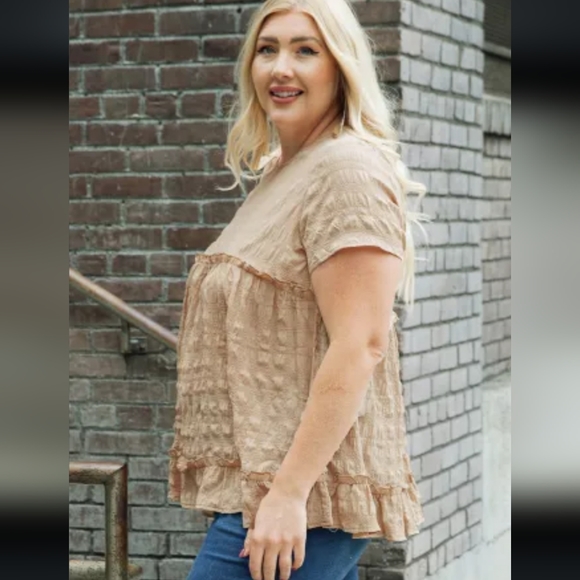 ♥️New Plus size crinkle top - Picture 7 of 11